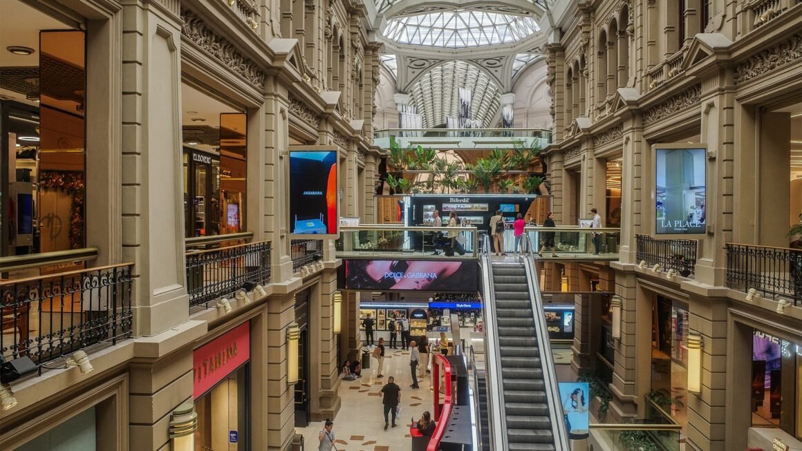 Worldview | Argentina Lures Back Global Fashion Brands