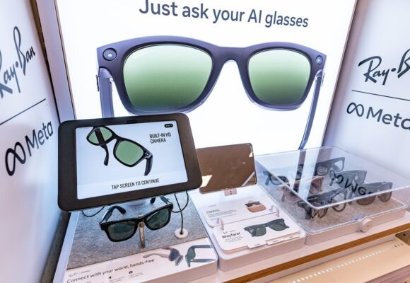 Essilorluxottica Beats Forecasts, AI Glasses and Myopia Products Drive Growth