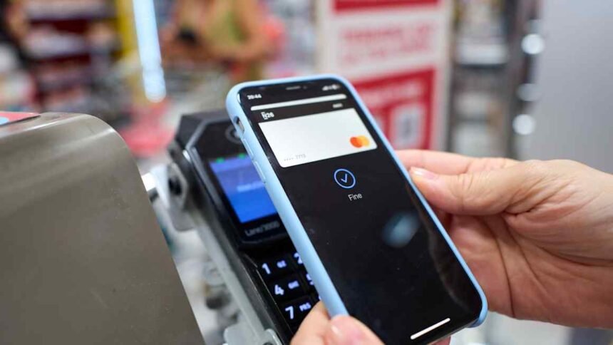 Apple set for UK legal fight over iPhone tap-to-pay rules